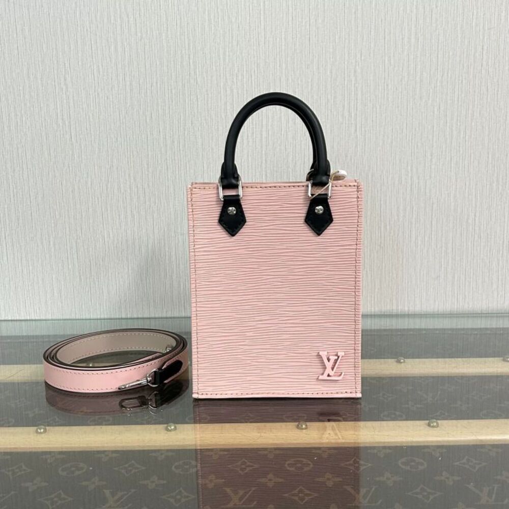 Louis Vuitton Women Pre-Loved Bag Very Good Condition